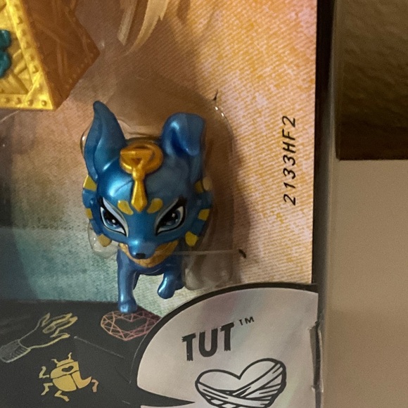 Monster High Doll with Blue and Gold Outfit - Picture 3 of 5